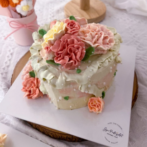 Carnation In Love 4" / Love Shape